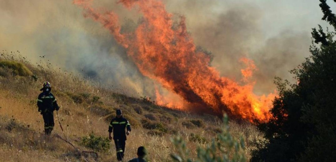 Εκκενώθηκαν τα Λουρδάτα Κεφαλλονιάς λόγω πυρκαγιάς