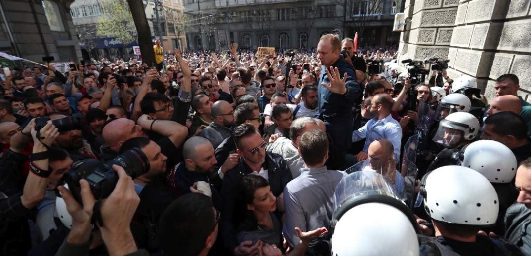 Ο Α. Βούτσιτς ζήτησε την αποφυλάκιση μερικών από τους διαδηλωτές του Σαββατοκύριακου 