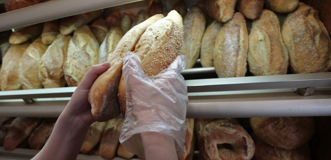 Θεσσαλονίκη: Ψωμί για τρεις ημέρες θα πρέπει να προμηθευτούν οι καταναλωτές το Μεγάλο Σάββατο