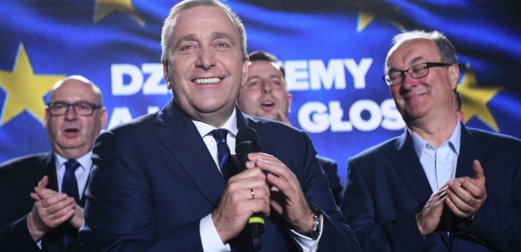 Νίκη για το κυβερνών κόμμα στην Πολωνία 