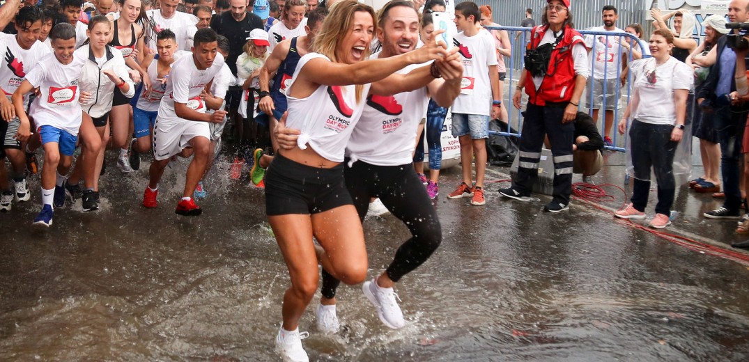 2ο Olympic Day Run: Η Θεσσαλονίκη έτρεξε υπό βροχή (photos+videos)