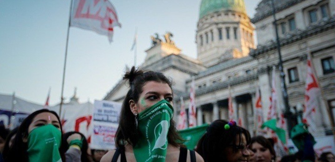 Αργεντινή: Διαδήλωση υπέρ γιατρού που εμπόδισε άμβλωση σε έγκυο