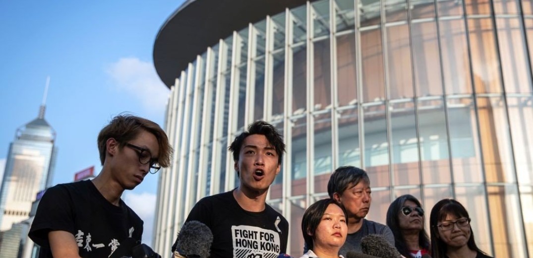 Η Κίνα αποδέχεται την αναστολή του νόμου περί έκδοσης υπόπτων από το Χονγκ Κονγκ στο Πεκίνο