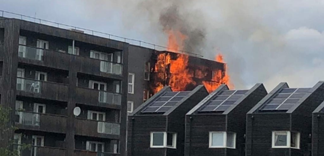 Δεν έχουν αναφερθεί τραυματισμοί από τη φωτιά στο ανατολικό Λονδίνο