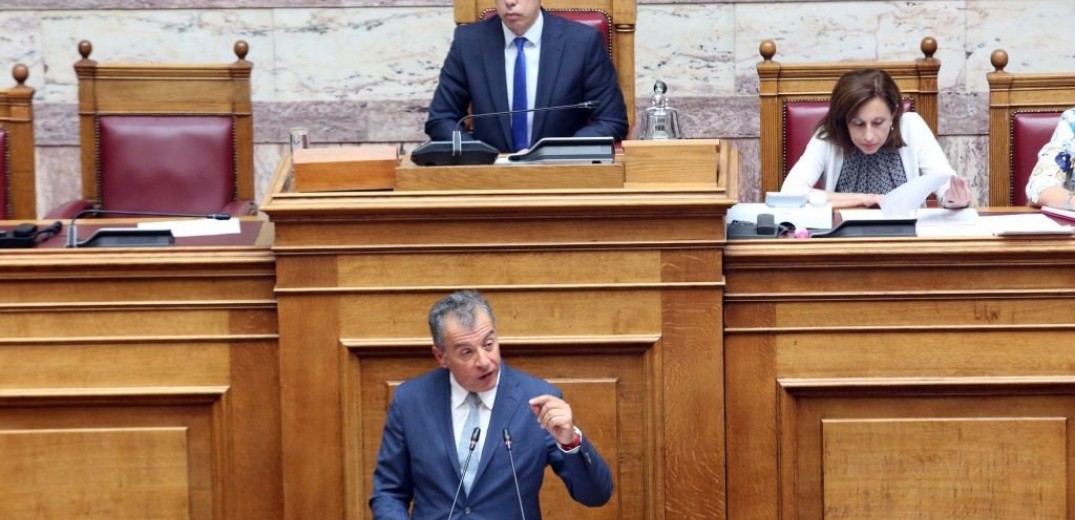 Αποχαιρέτησε τη Βουλή ο Σταύρος Θεοδωράκης