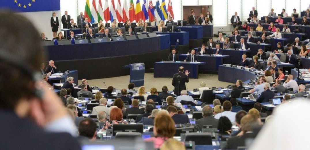 Το Ευρωκοινοβούλιο &quot;ανοίγει τις πύλες του&quot; στους Ευρωπαίους πολίτες (βίντεο)