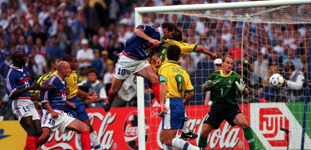 Σαν σήμερα πριν από 21 χρόνια το πρώτο παγκόσμιο κύπελλο της Γαλλίας (video)