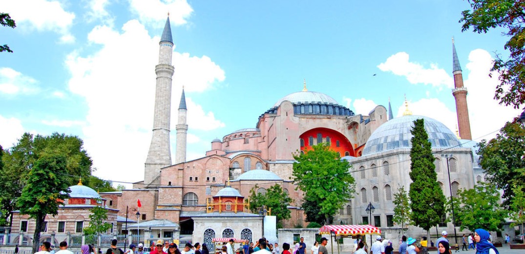 Στην Τουρκία πάνω από 6 εκατ. Ρώσοι τουρίστες 