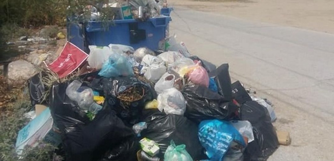 Δήμος Θερμαϊκού: Βουνό τα σκουπίδια στην παραλία Αγίας Τριάδας (Βίντεο- Φωτό)