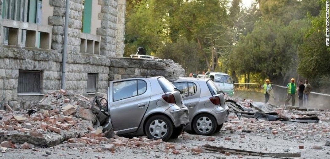 Αλβανία: Δεκάδες τραυματίες και ζημιές σε σπίτια από τον σεισμό των 5,6 R (βίντεο & φωτο)