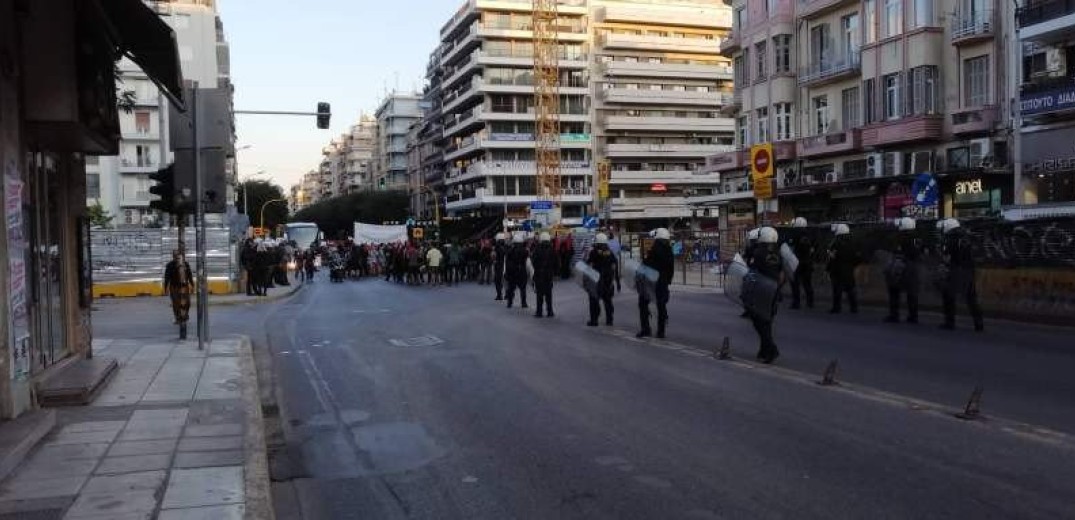 Πορεία στη μνήμη του ακτιβιστή Ζακ Κωστόπουλου στη Θεσσαλονίκη (Φωτό - Βίντεο)