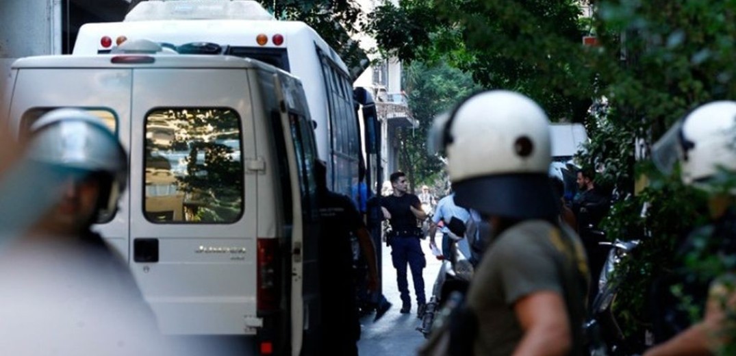 Αθήνα: Αστυνομική επιχείρηση εκκένωσης κτιρίου υπό κατάληψη στο Μαρούσι
