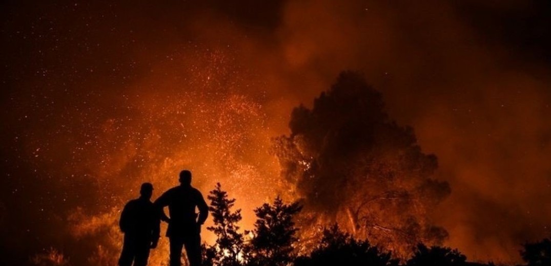 Χαμός στην Αυστραλία από τις πυρκαγιές (βίντεο)
