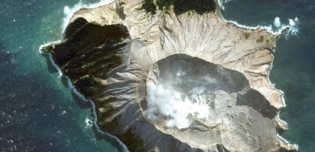 Νέα Ζηλανδία: Φόβοι για τουλάχιστον 20 νεκρούς από την έκρηξη του ηφαιστείου Ουάιτ