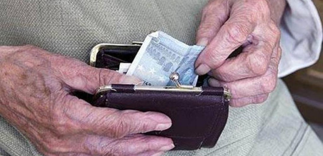 «Ξάφρισε» τον τραπεζικό λογαριασμό του ηλικιωμένου φίλου της - Έκλεψε πάνω από 40.000 ευρώ