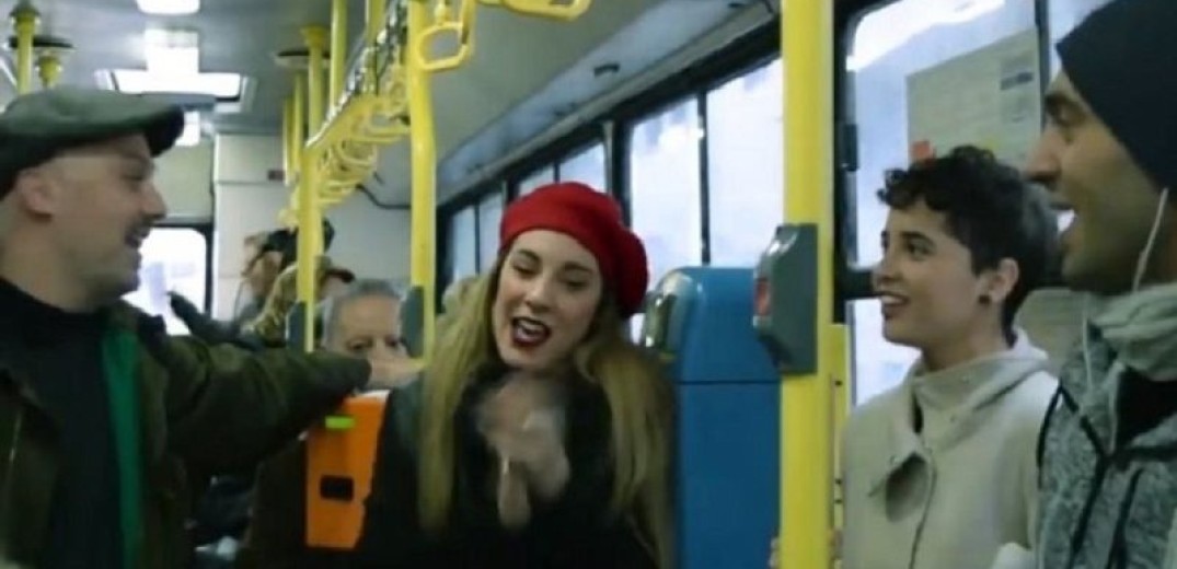 Ο εμπνευστής του χριστουγεννιάτικου βίντεο σε λεωφορείο του ΟΑΣΘ μιλά στο makthes.gr   