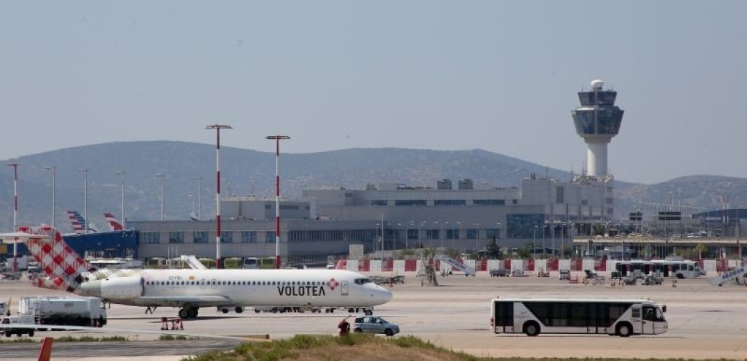 Αυξήθηκαν πτήσεις και επιβάτες στα ελληνικά αεροδρόμια