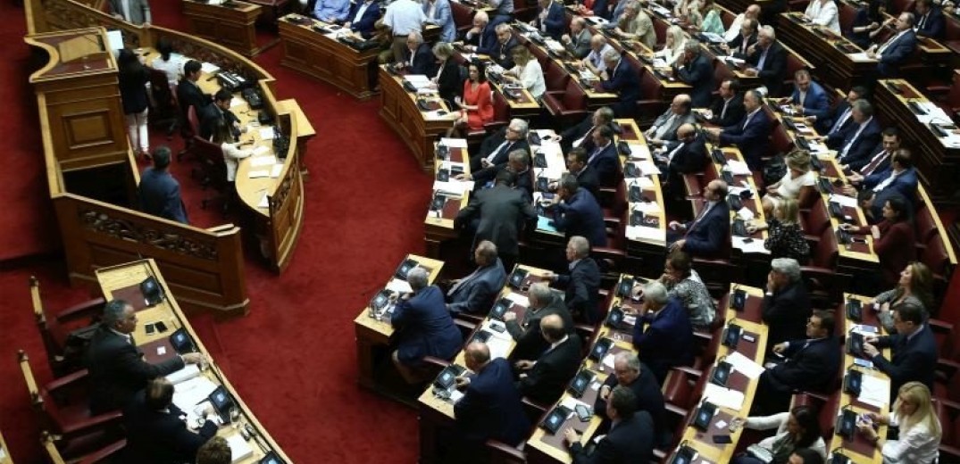 Κατατέθηκε στη Βουλή η τροπολογία για τα αναδρομικά 