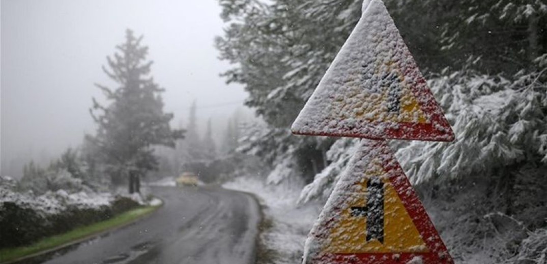 Καιρός: Ασθενής χιονόπτωση σε Χορτιάτη, Πανόραμα - Χιόνι σε Κοζάνη, Φλώρινα, Χαλκιδική 