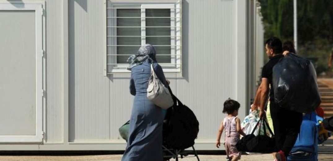 Θεσσαλονίκη: Ξενοδοχείο ακύρωσε τη φιλοξενία προσφύγων- μεταναστών (Φωτ.)