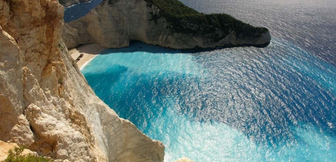 Η Daily Telegraph προτείνει 15 ελληνικά νησιά για τις φετινές καλοκαιρινές διακοπές	