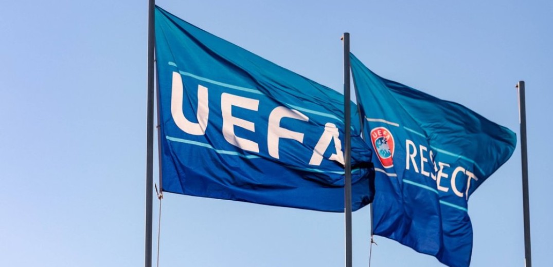&quot;Πυρά&quot; Γερμανών και Γάλλων κατά της UEFA για τον φωτισμό της Allianz Arena