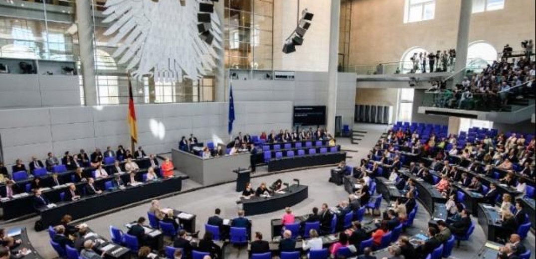 Νέο δανεισμό 156 δισ. ευρώ για τη μάχη κατά του κορονοϊού αποφάσισε η Bundestag