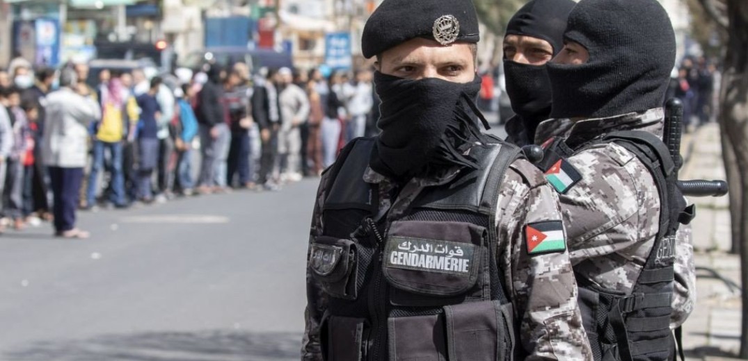 Ιορδανία: 1.657 συλλήψεις για παραβίαση της απαγόρευσης κυκλοφορίας 