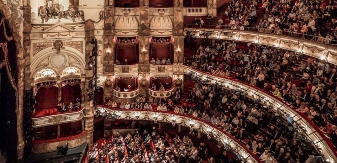Ρουμανία: &quot;Πολεμούν&quot; τον κορονοϊό με όπερα και θέατρο&#33; 
