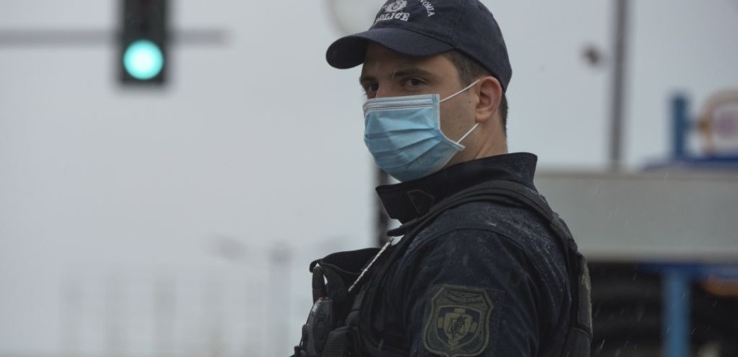 Θεσσαλονίκη: Πάνω από δέκα οι αστυνομικοί που προσβλήθηκαν από Covid-19 