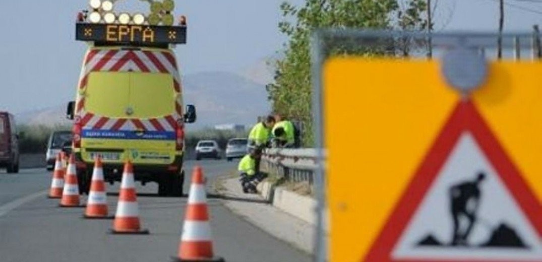 Θεσσαλονίκη: Εργασίες συντήρησης στο παράπλευρο οδικό δίκτυο της Περιφερειακής οδού 