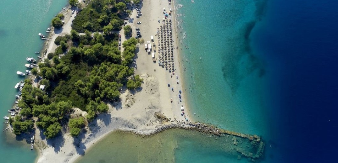 Αγώνας δρόμου για οργανωμένες παραλίες και ξενοδοχεία στο δήμο Κασσάνδρας