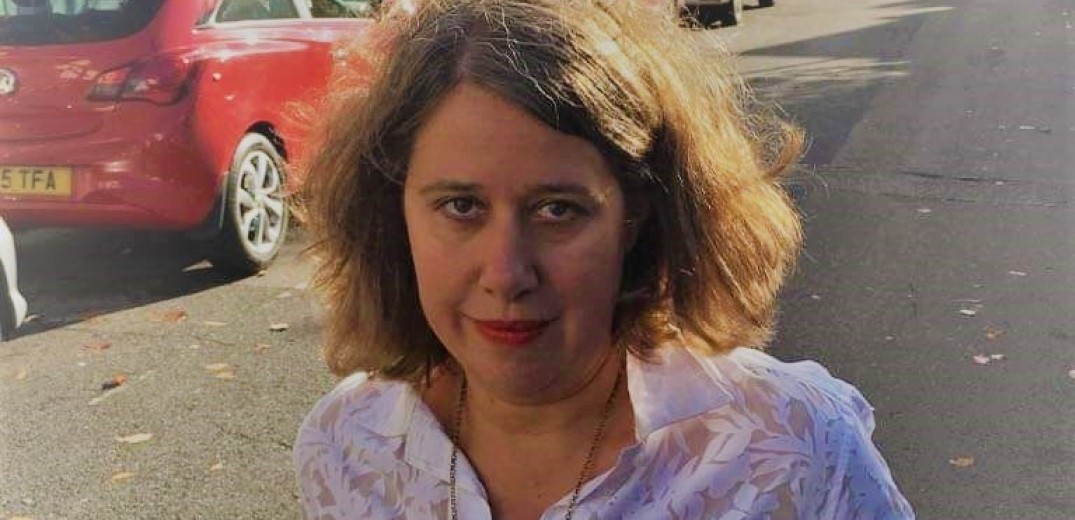 Η ψυχαναλύτρια και συγγραφέας Χριστίνα Μούτσου στο makthes.gr: «Οι συνέπειες του συλλογικού τραύματος θα είναι μακροπρόθεσμες»