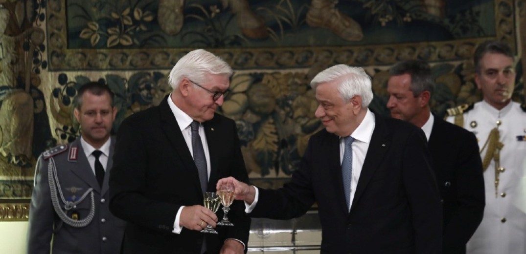 Η αγάπη για την Ελλάδα και οι γερμανικές αποζημιώσεις στο δείπνο Παυλόπουλου-Σταϊνμάγερ