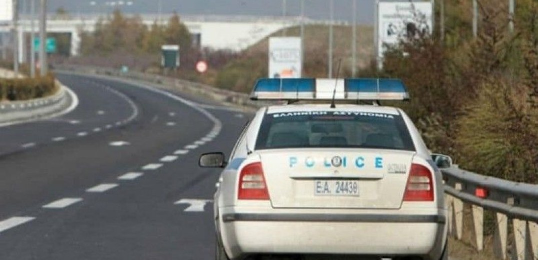 Θεσσαλονίκη: Στη «φάκα» τέσσερα άτομα για παράνομη μεταφορά αλλοδαπών