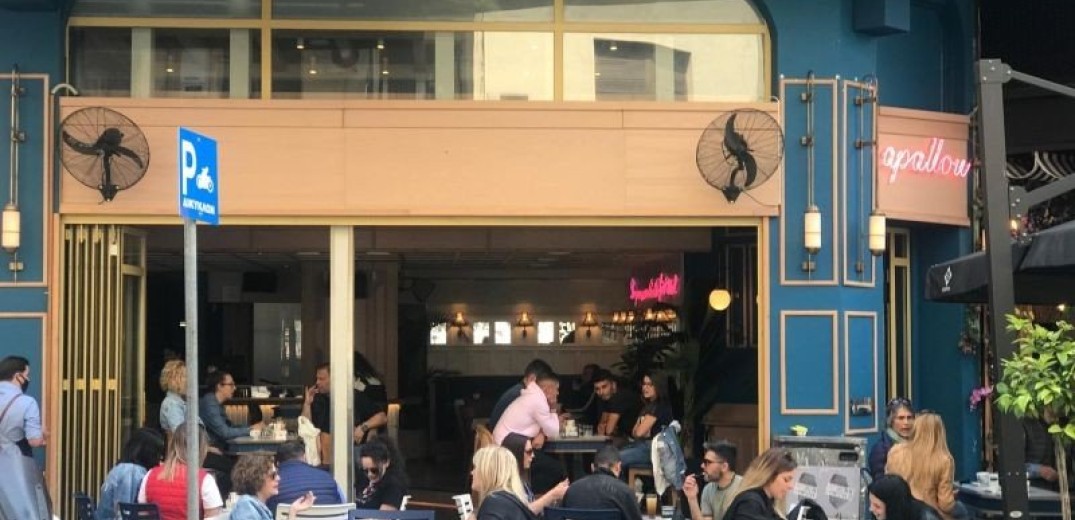 Θεσσαλονίκη: Μερικές δεκάδες πρόστιμα και δύο συλλήψεις σε καφέ-μπαρ γιατί έπαιζαν... μουσική