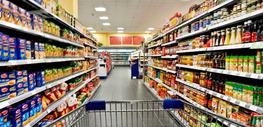 Πρεμιέρα σήμερα για το «καλάθι του νοικοκυριού»: Τα 51 προϊόντα στα ράφια των σούπερ μάρκετ