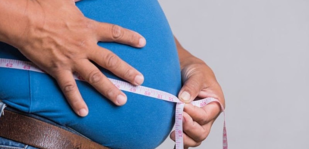 Οι παχύσαρκοι άνδρες κινδυνεύουν για σοβαρή Covid-19