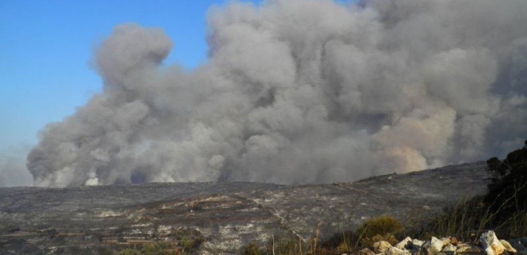 Υπό πλήρη έλεγχο τέθηκε η πυρκαγιά στο Λάκωμα της Χαλκιδικής 