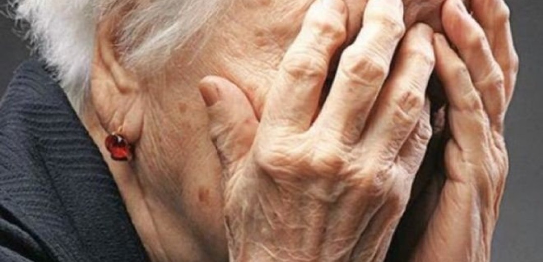 Μαρούσι: Θύμα τηλεφωνικής απάτης 87χρονη - Της πήραν 3.000 ευρώ, λίρες και κοσμήματα για «να σώσει την κόρη της»
