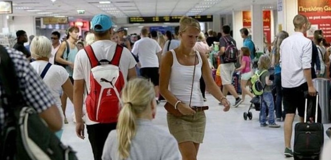 Τουρισμός: Οι Ρώσοι διαλέγουν την Ελλάδα για διακοπές - Εκτιμήσεις για 500.000 επισκέπτες το φετινό καλοκαίρι