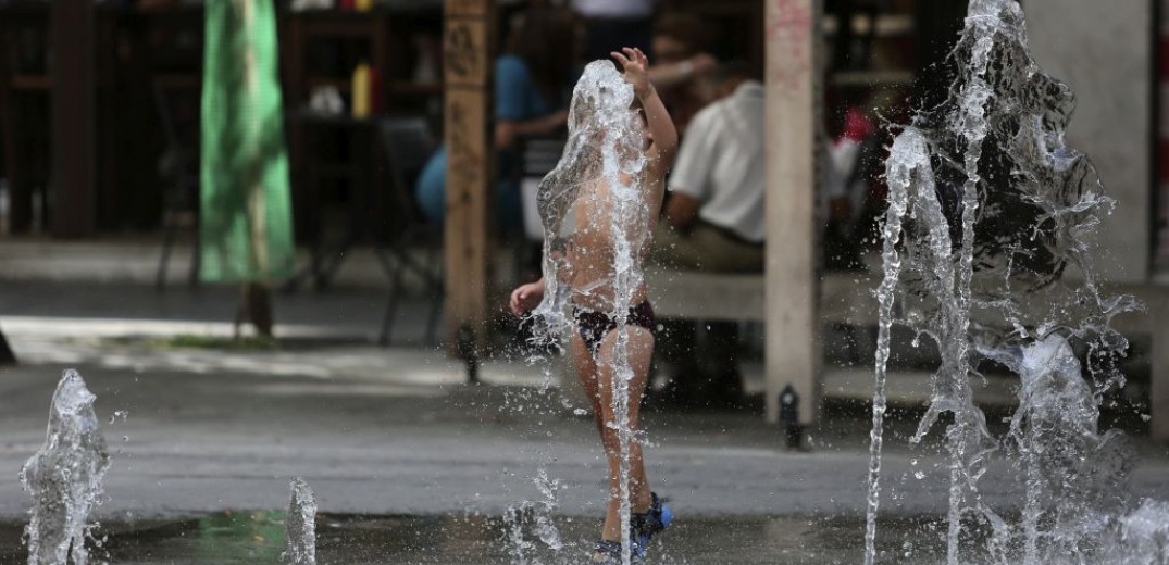 «Ξεπηδά» ξανά νερό από τα σιντριβάνια της Θεσσαλονίκης