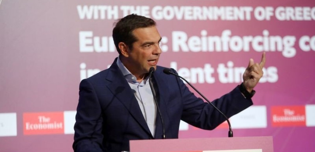 Αλ. Τσίπρας στο συνέδριο του Economist: Ο Φρανσουά Ολάντ βοήθησε την Ελλάδα χωρίς να περιμένει ανταλλάγματα
