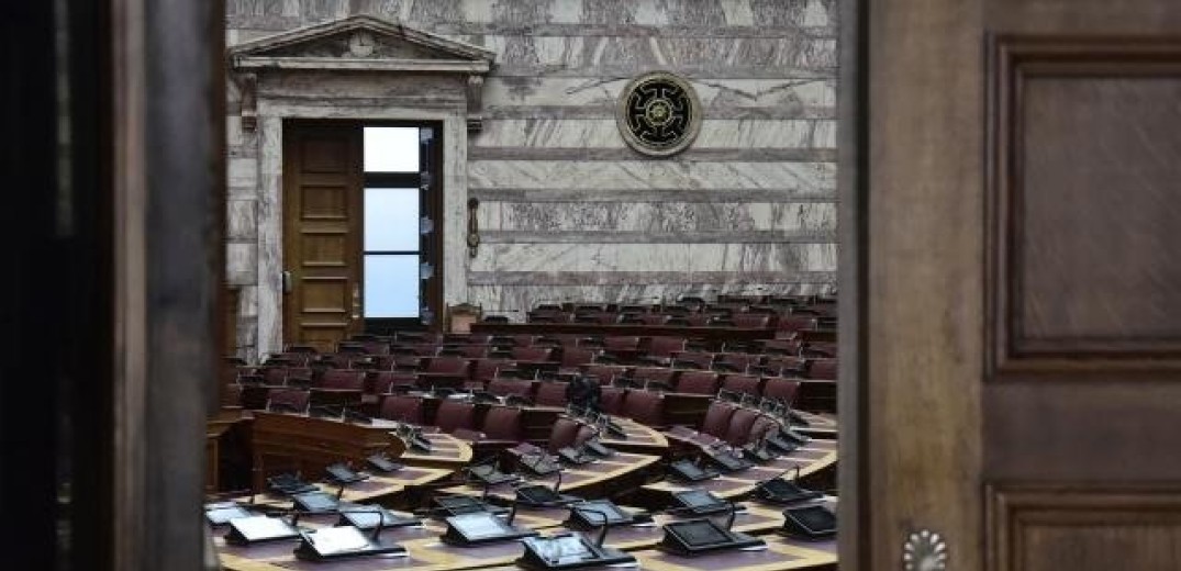 Βουλή: Υπερψηφίστηκε το νομοσχέδιο για την &quot;ολοκληρωμένη θαλάσσια και νησιωτική πολιτική&quot;