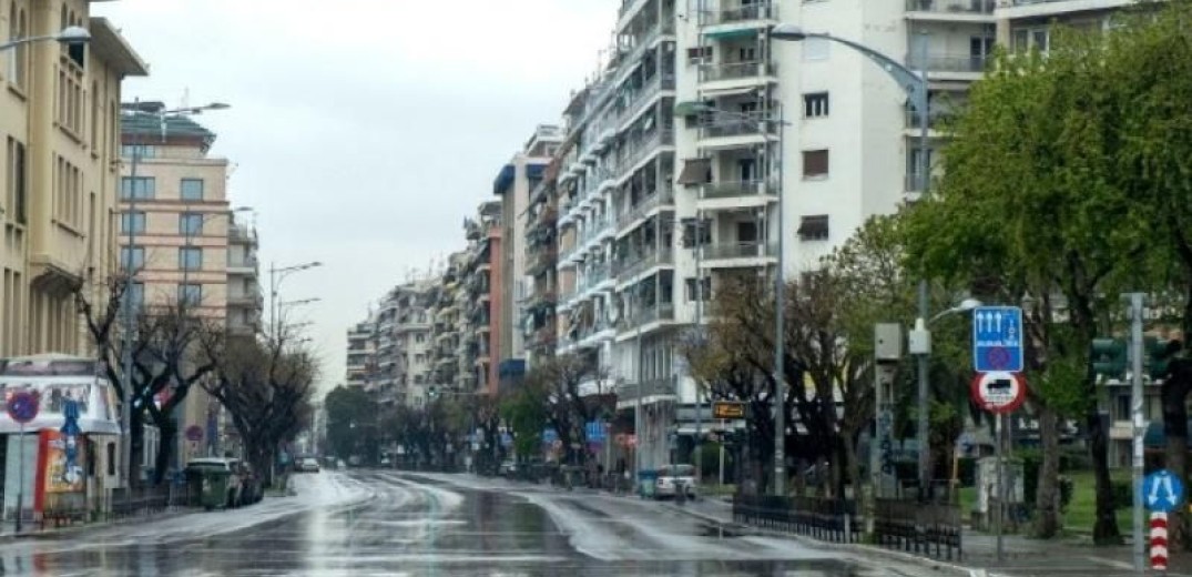 Θεσσαλονίκη - Χριστούγεννα 2020: Η οδός Τσιμισκή στη σιωπή του lockdown (βίντεο)
