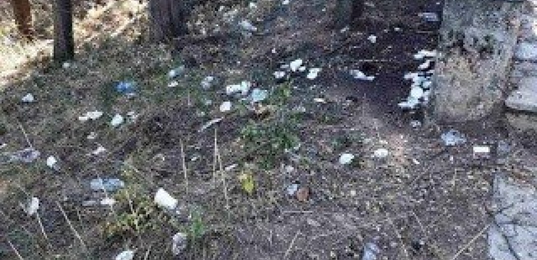 Βέροια: Τα σκουπίδια της καραντίνας «πνίγουν» το Άλσος