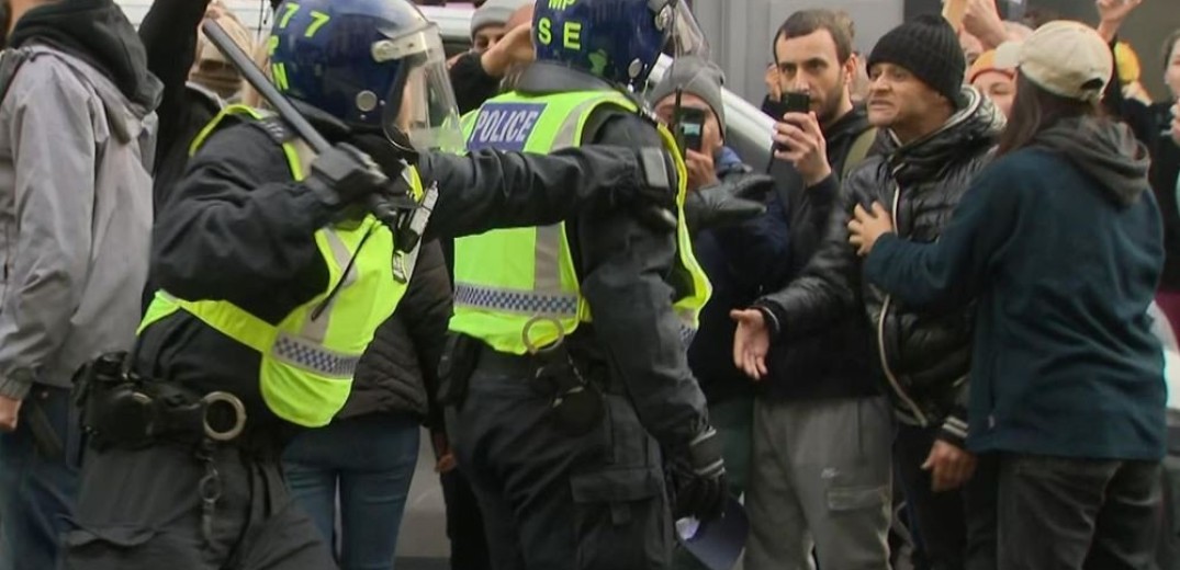 Βρετανία: Δεκάδες συλλήψεις κατά την διάρκεια διαδηλώσεων εναντίον τoυ lockdown 