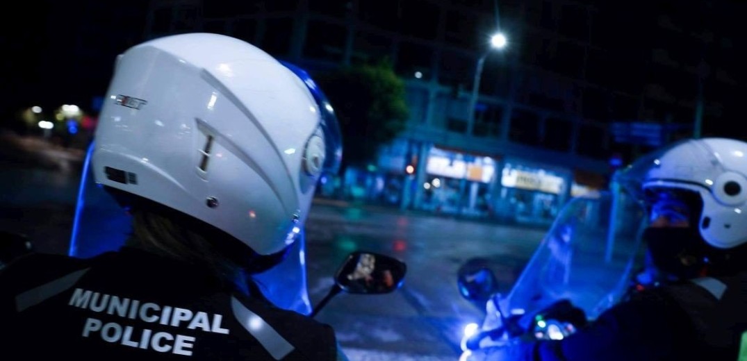 Η δημοτική αστυνομία Θεσσαλονίκης κατέχει το εγχειρίδιο που... σώζει ζωές (φωτ.)