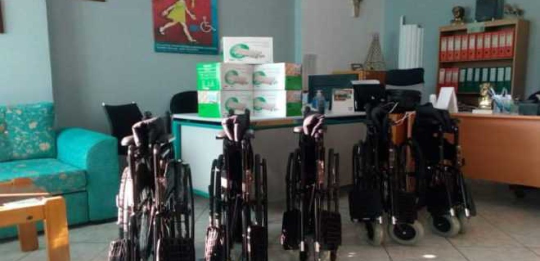 Πέντε αναπηρικά αμαξίδια από τον Σύλλογο Παραπληγικών Ν. Πέλλας  στην “Ανάσα Ευαισθησίας” Κιλκίς