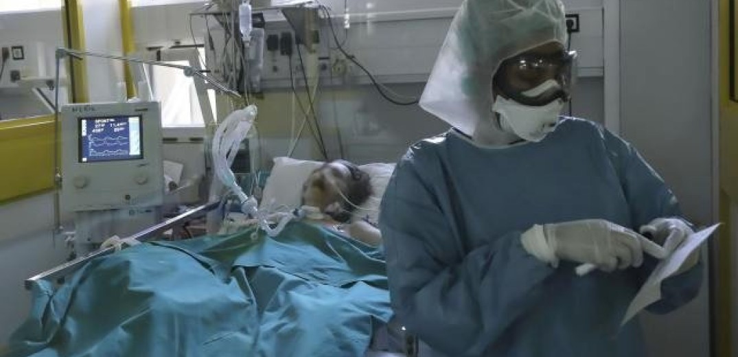 Κορονοϊός: Συνθήκες πολέμου στα νοσοκομεία της Αττικής - &quot;Οδεύουμε μαθηματικά να γίνουμε Μπέργκαμο&quot; (Βίντεο)